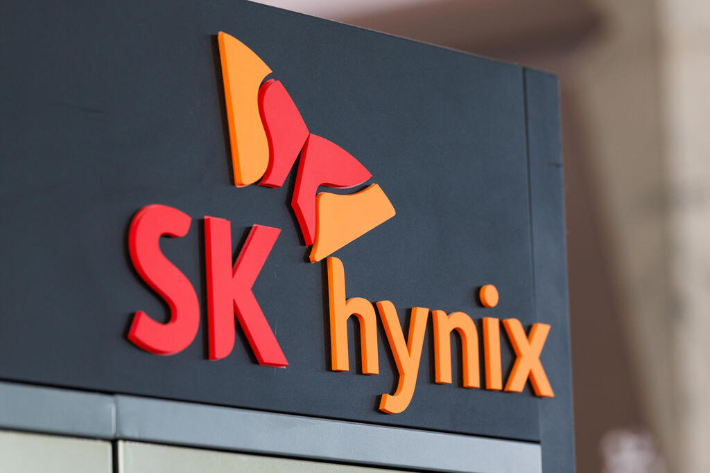 SK Hynix $28 billion ADR offering heavily oversubscribed ahead of debut