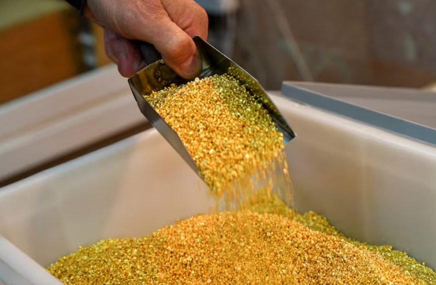 GOLD 4.png