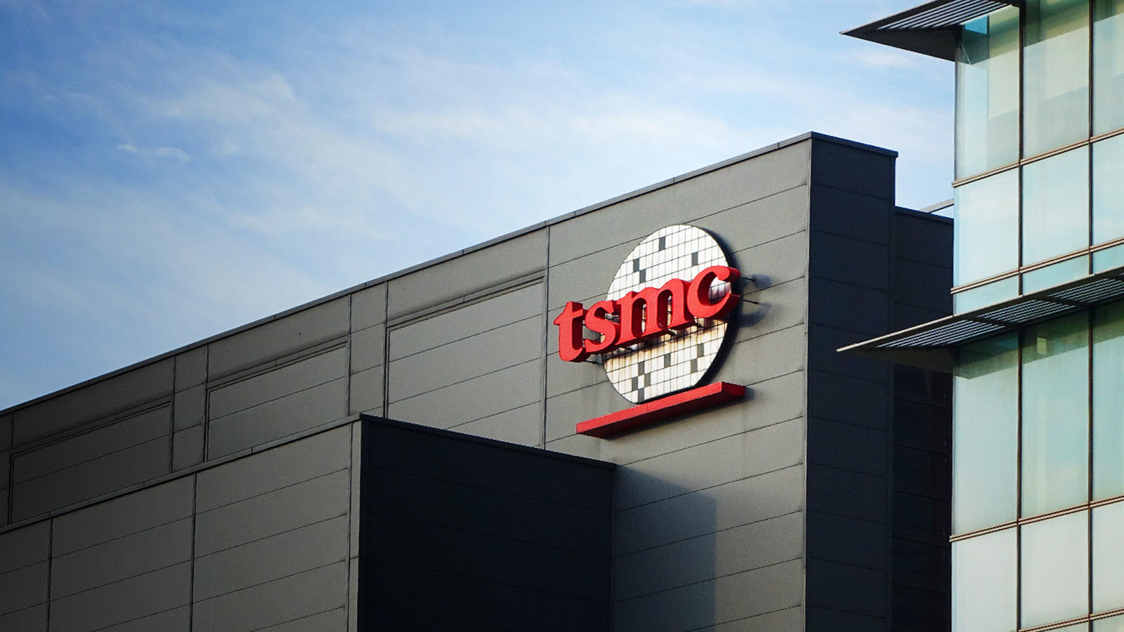 TSMC Revenue Surges 35% to $35.7B
