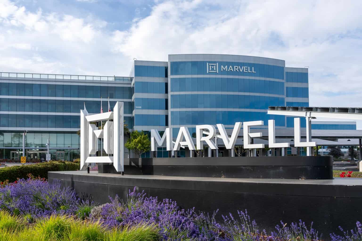Marvell Stock Hits $170 Resistance as POET Cancellation Clouds AI Roadmap