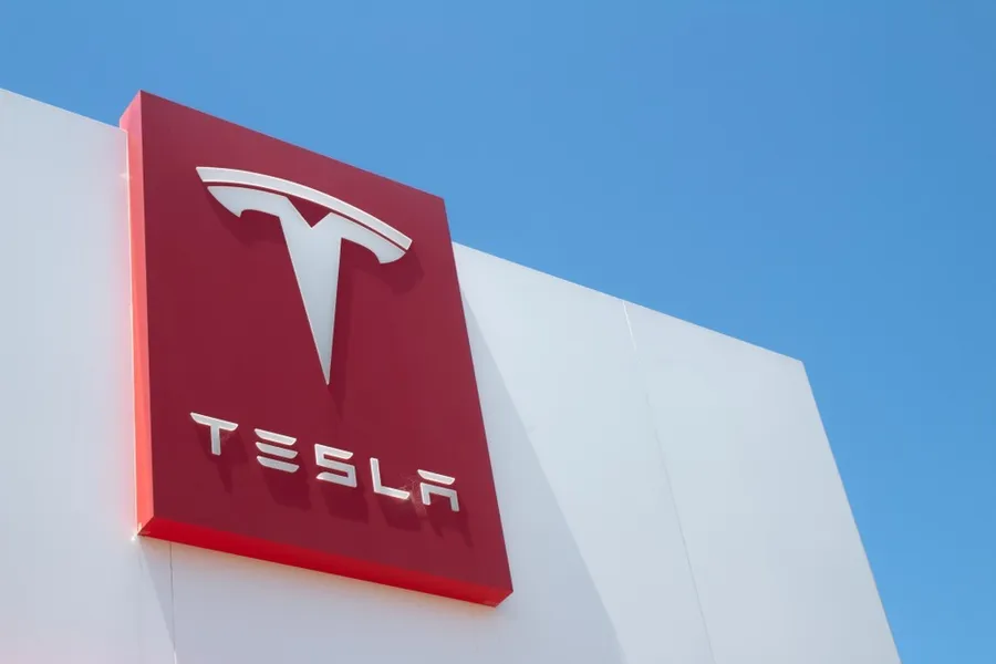 Tesla Tesla