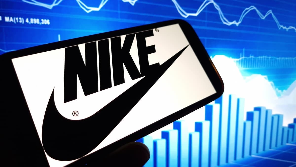 Nike's China Revenue Falls 28% Nike's China Revenue Falls 28%