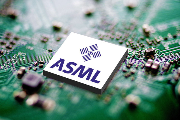 ASML Surges 6% as CEO Warns of Prolonged Chip Supply Tightness ASML Surges 6% as CEO Warns of Prolonged Chip Supply Tightness