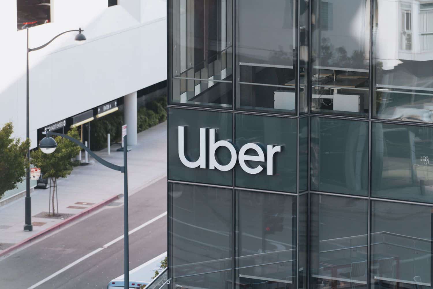 Uber's $10B+ Delivery Hero Bid Faces Shareholder Resistance Uber's $10B+ Delivery Hero Bid Faces Shareholder Resistance