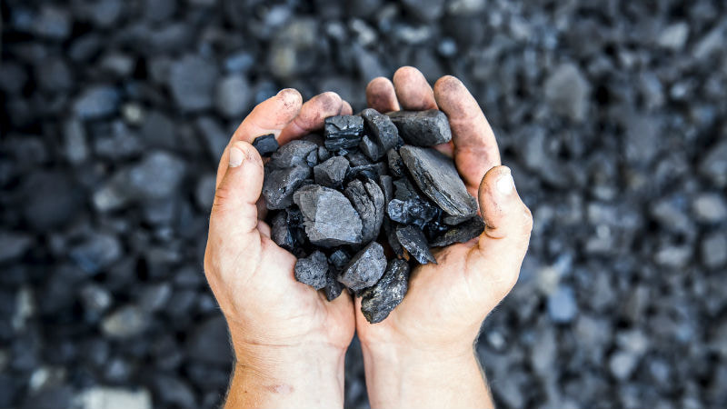 Asian Coal Hits 2-Year High at $151/Ton as Indonesia Export Rules Snarl Supply