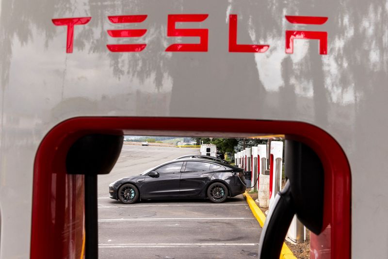 tesla tsla stock cybercab launch analysis.jpg