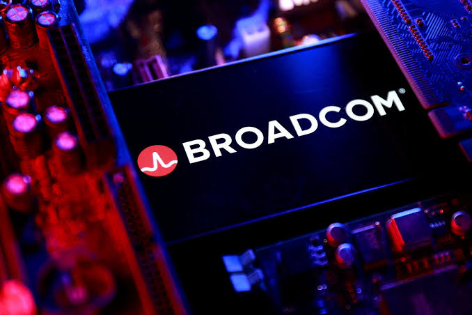 broadcom avgo stock earnings ai chip analysis is it a good buy.jpg